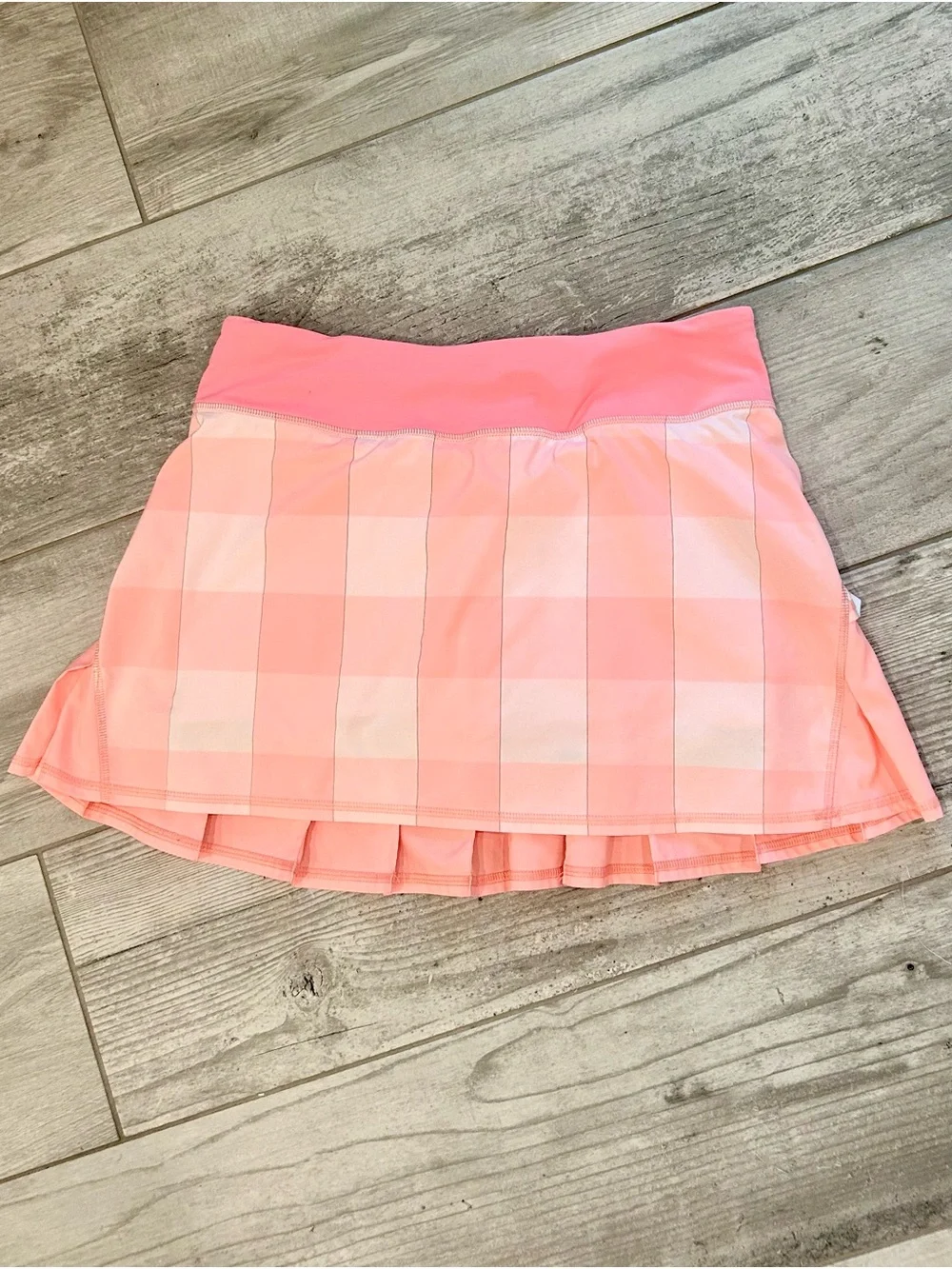 lululemon athletica Coral Pink Plaid Pleated Pace Setter Mini Skort - Size 6